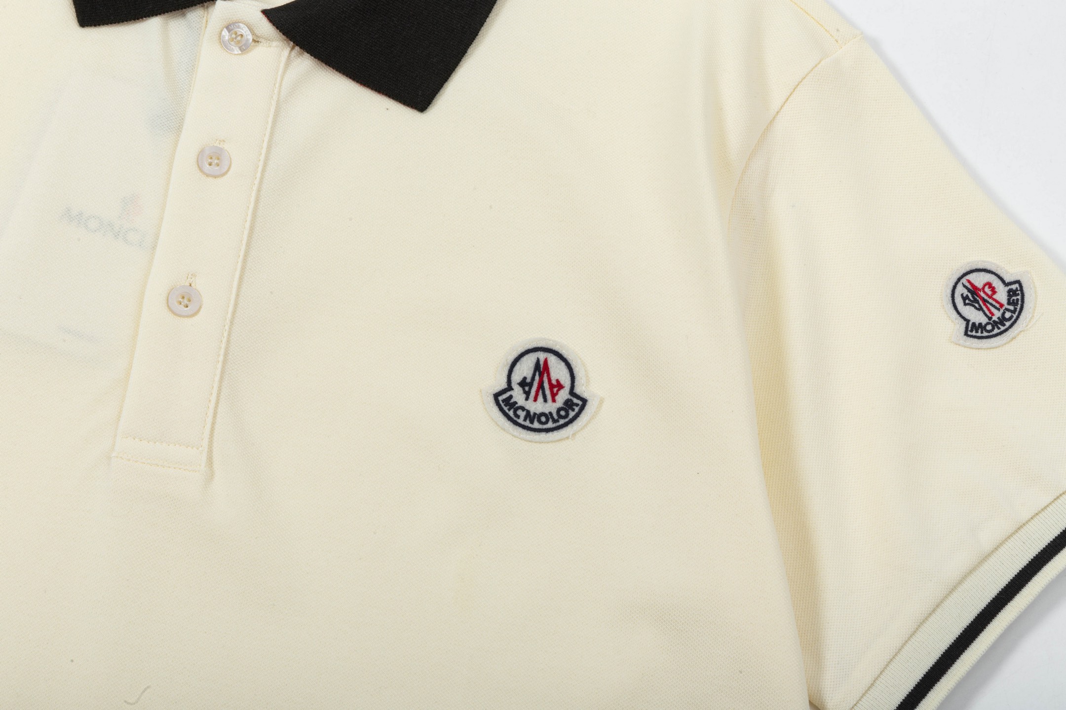 New versatile embroidered polo shirt New versatile embroidered polo shirt