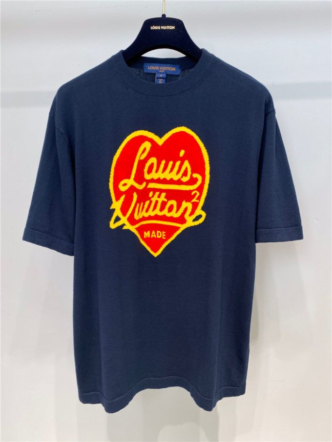 Heart printing t-shirt Heart printing t-shirt