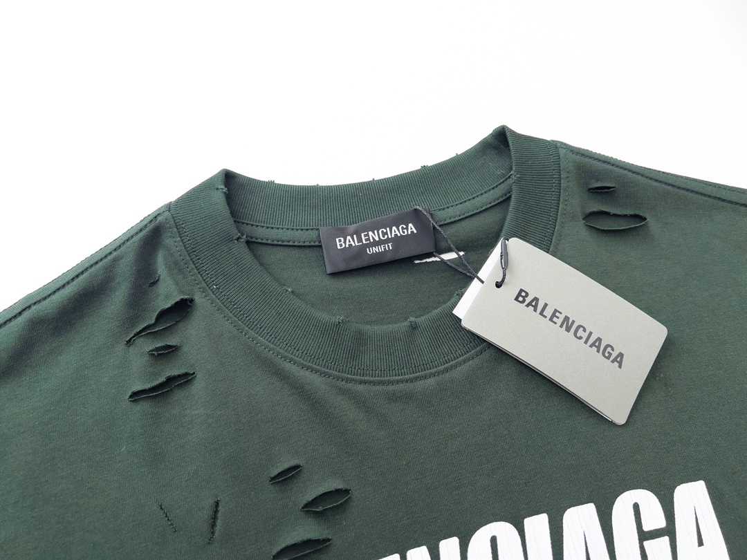Classic logo hole t-shirt Classic logo hole t-shirt