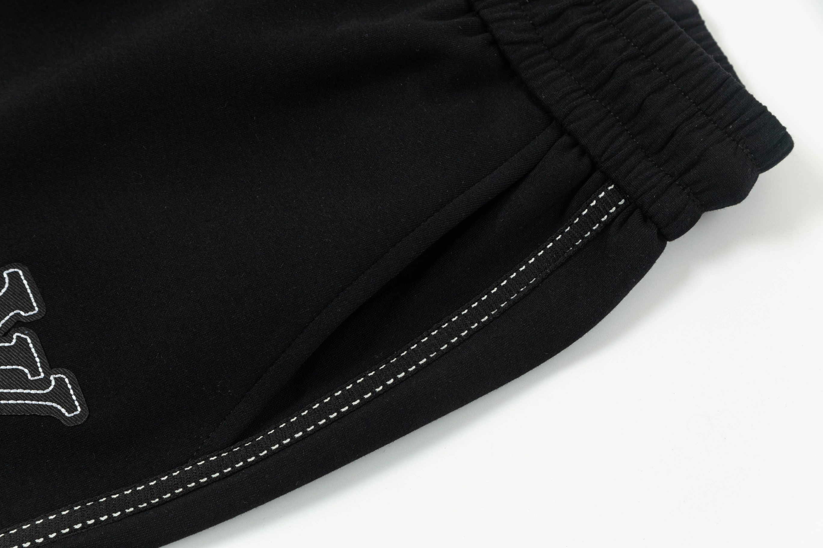 Embroidered classic logo knit shorts Embroidered classic logo knit shorts
