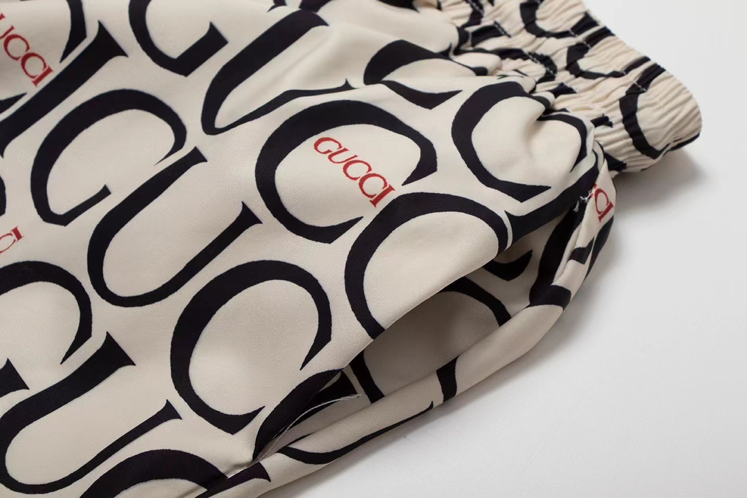 Full print casual beach shorts Full print casual beach shorts