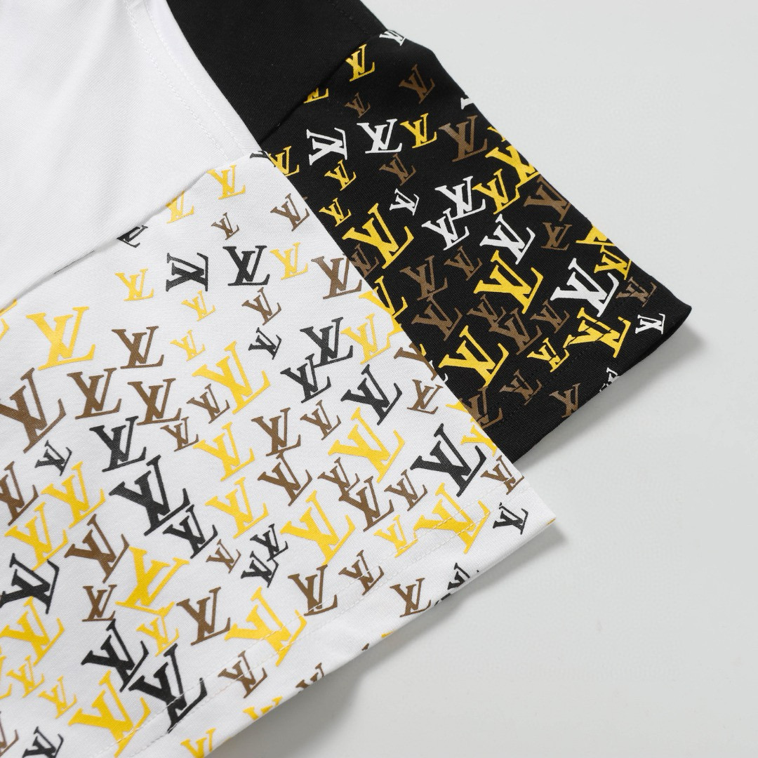 Full letter print t-shirt Full letter print t-shirt