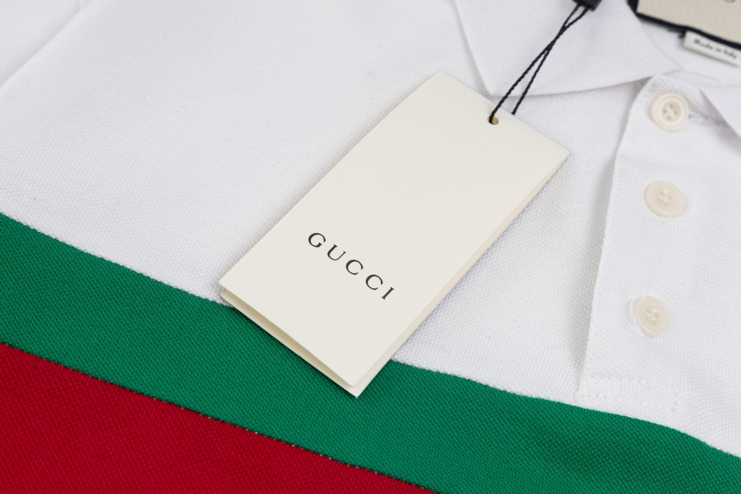 Stripe stitching polo shirt Stripe stitching polo shirt