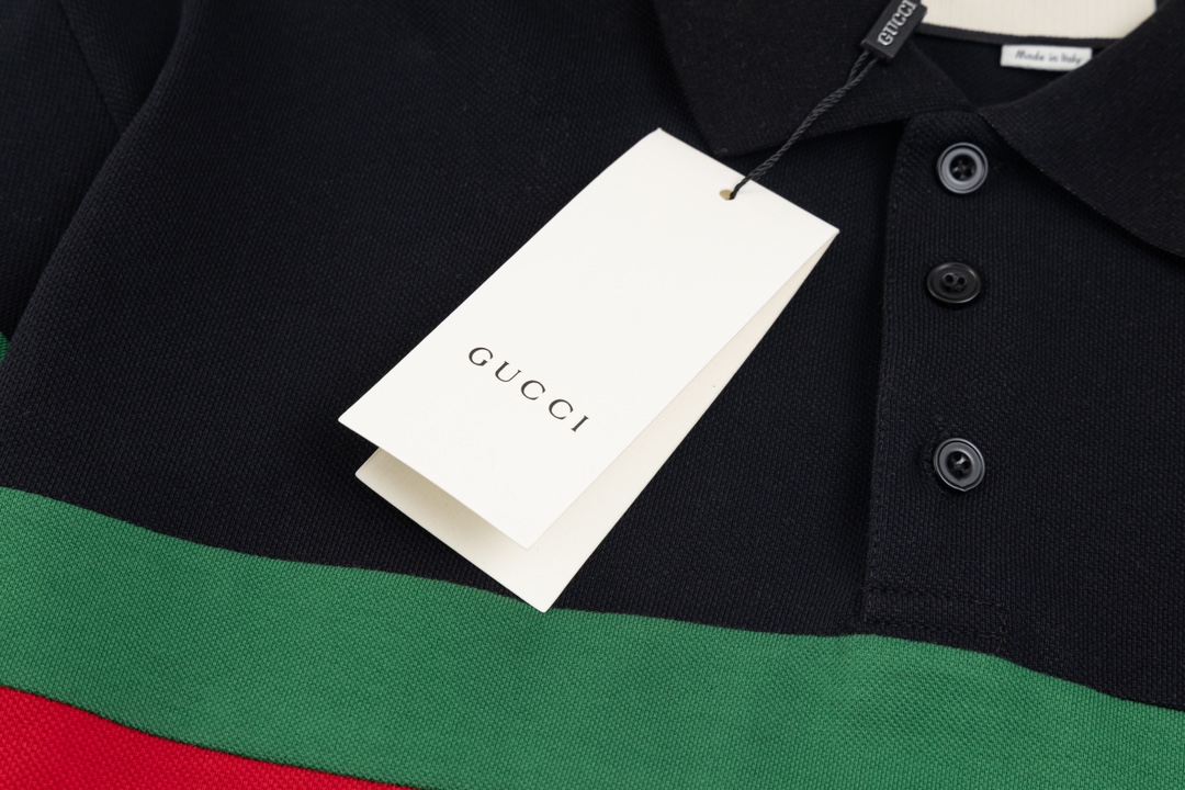 Stripe stitching polo shirt Stripe stitching polo shirt