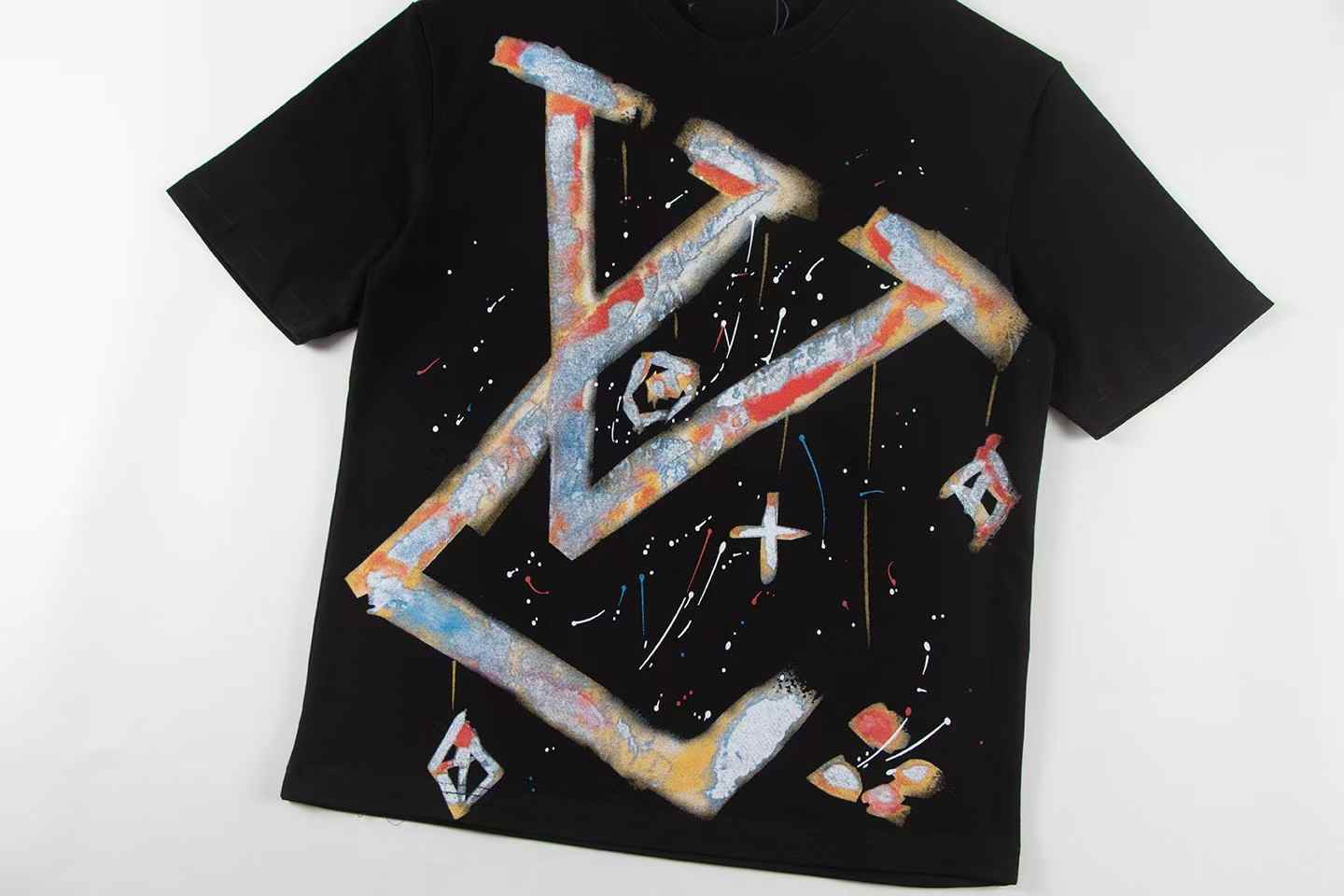 New colorful print t-shirt New colorful print t-shirt