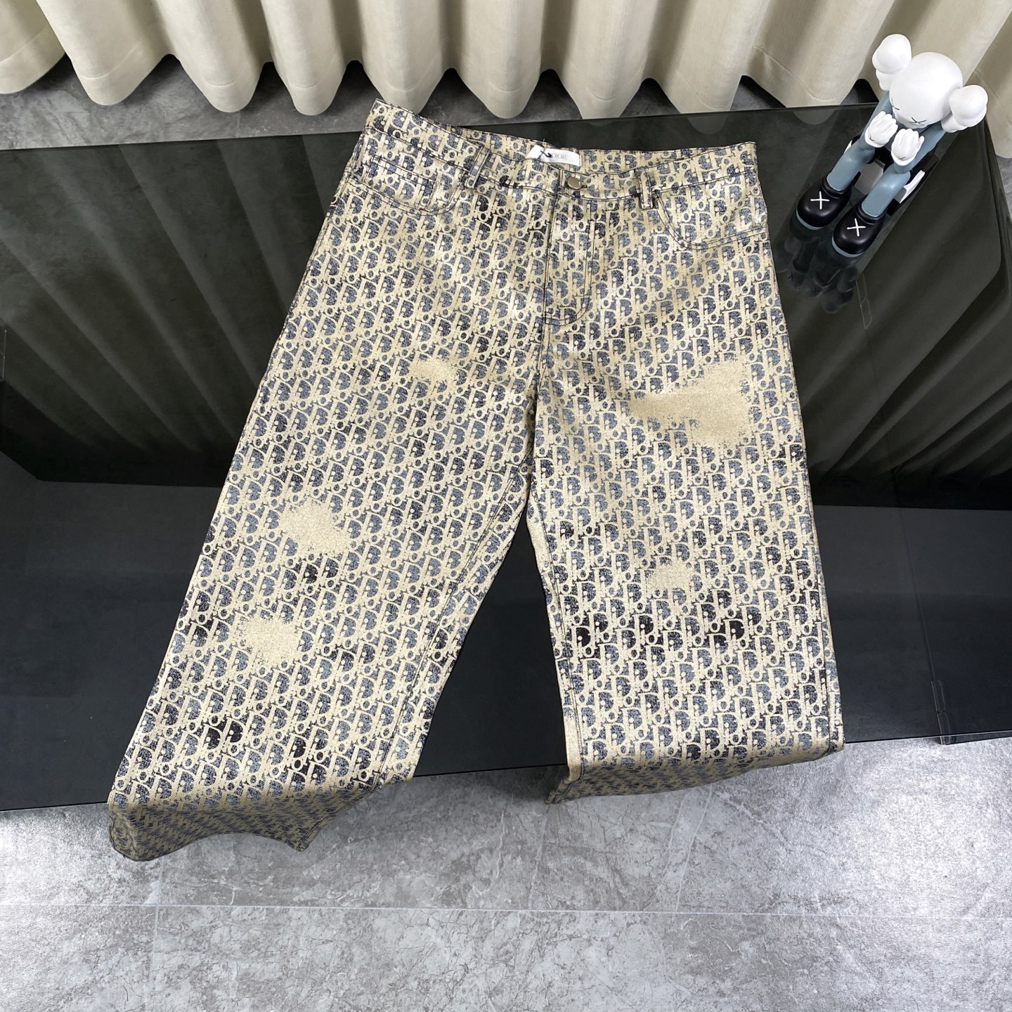 High craft gold stamping full print jeans High craft gold stamping full print jeans