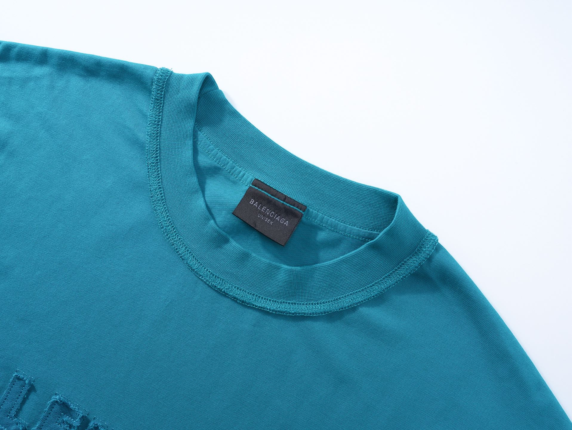 Embroidery wash t-shirt Embroidery wash t-shirt