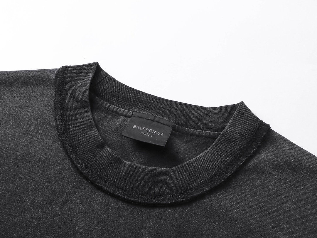 Embroidery wash t-shirt Embroidery wash t-shirt
