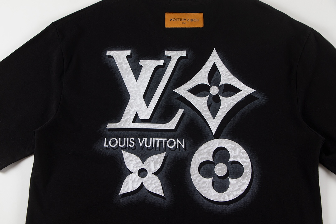 New printed t-shirt New printed t-shirt