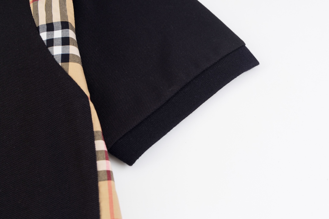Plaid splicing embroidery polo shirt Plaid splicing embroidery polo shirt
