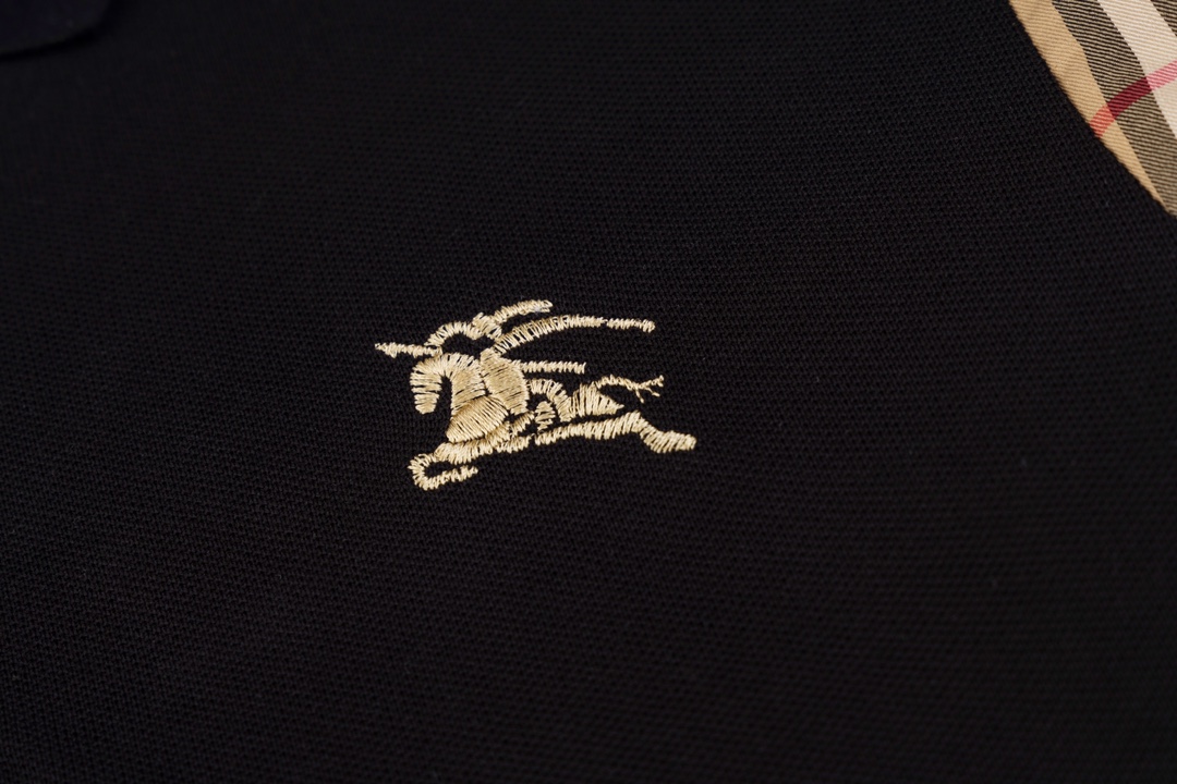 Plaid splicing embroidery polo shirt Plaid splicing embroidery polo shirt