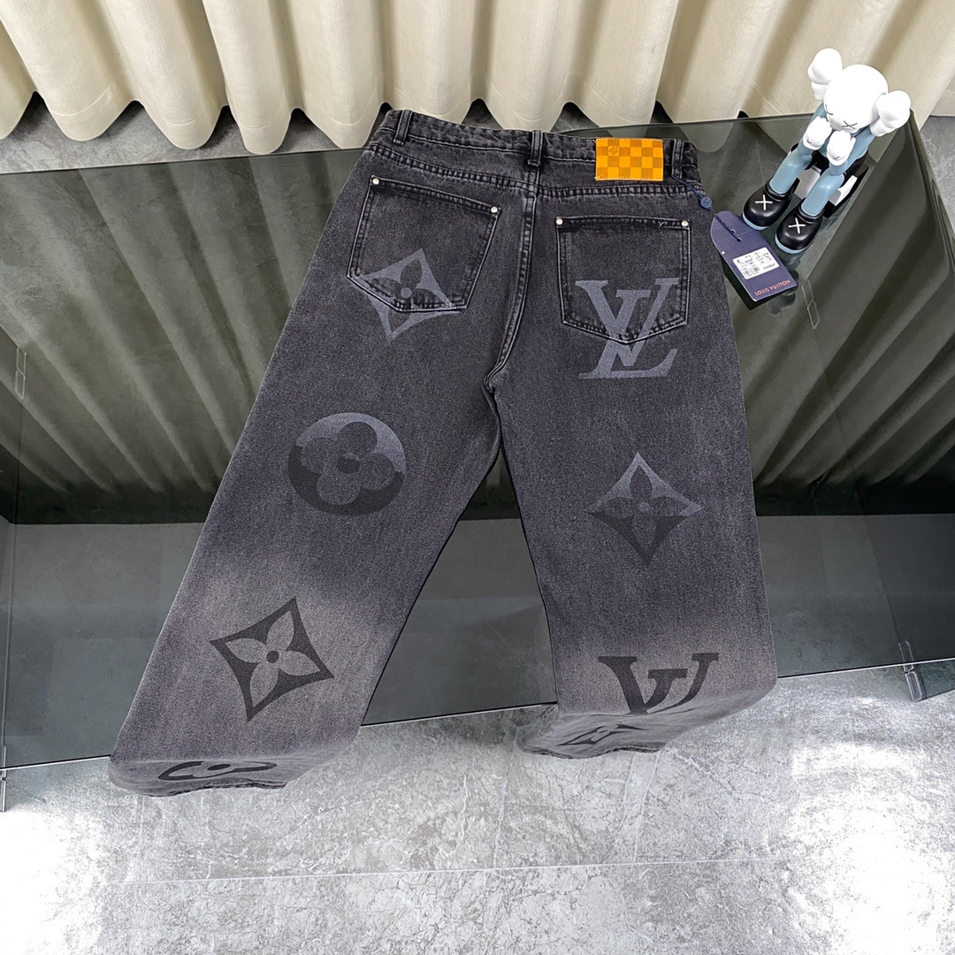 Gradient color big letter jeans Gradient color big letter jeans