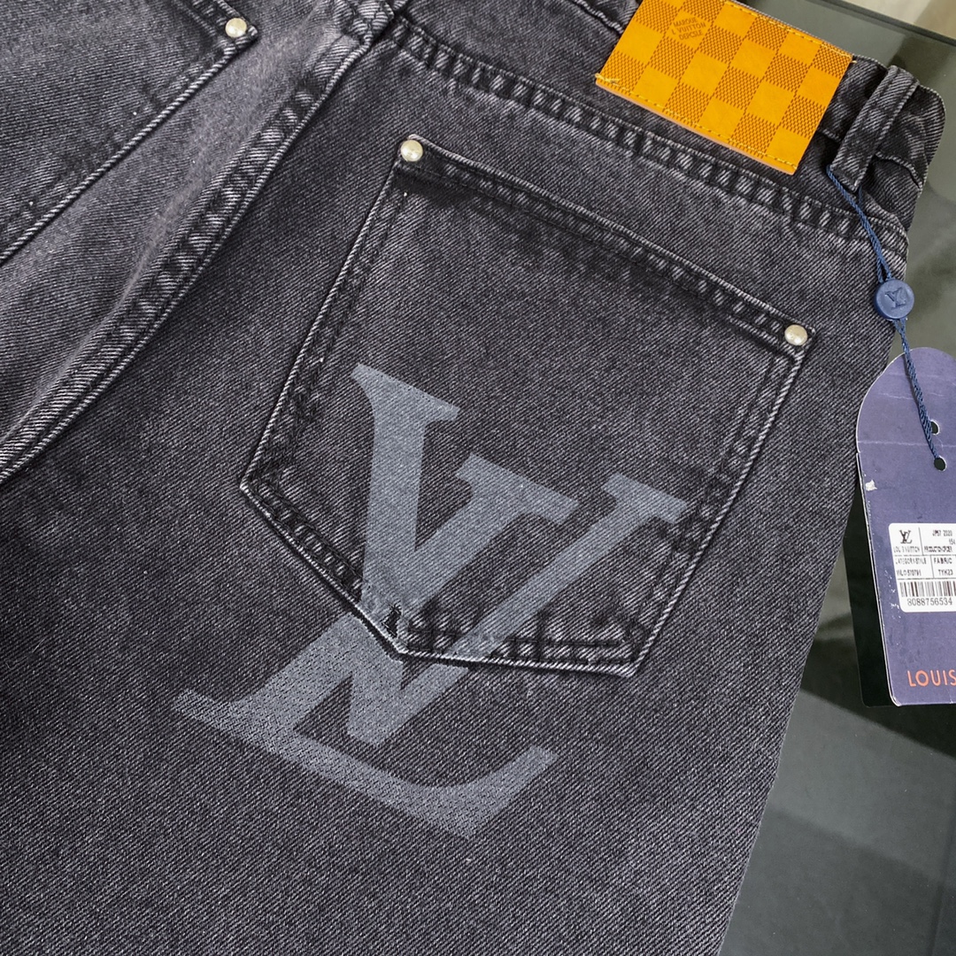 Gradient color big letter jeans Gradient color big letter jeans