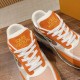 Limited color matching sneakers Limited color matching sneakers
