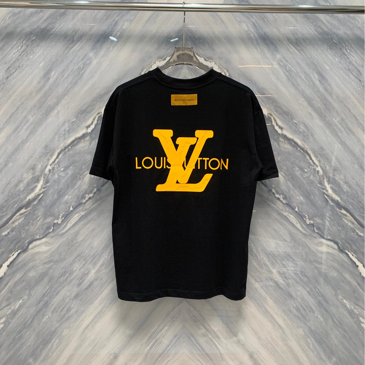 New classic embroidery t-shirt New classic embroidery t-shirt