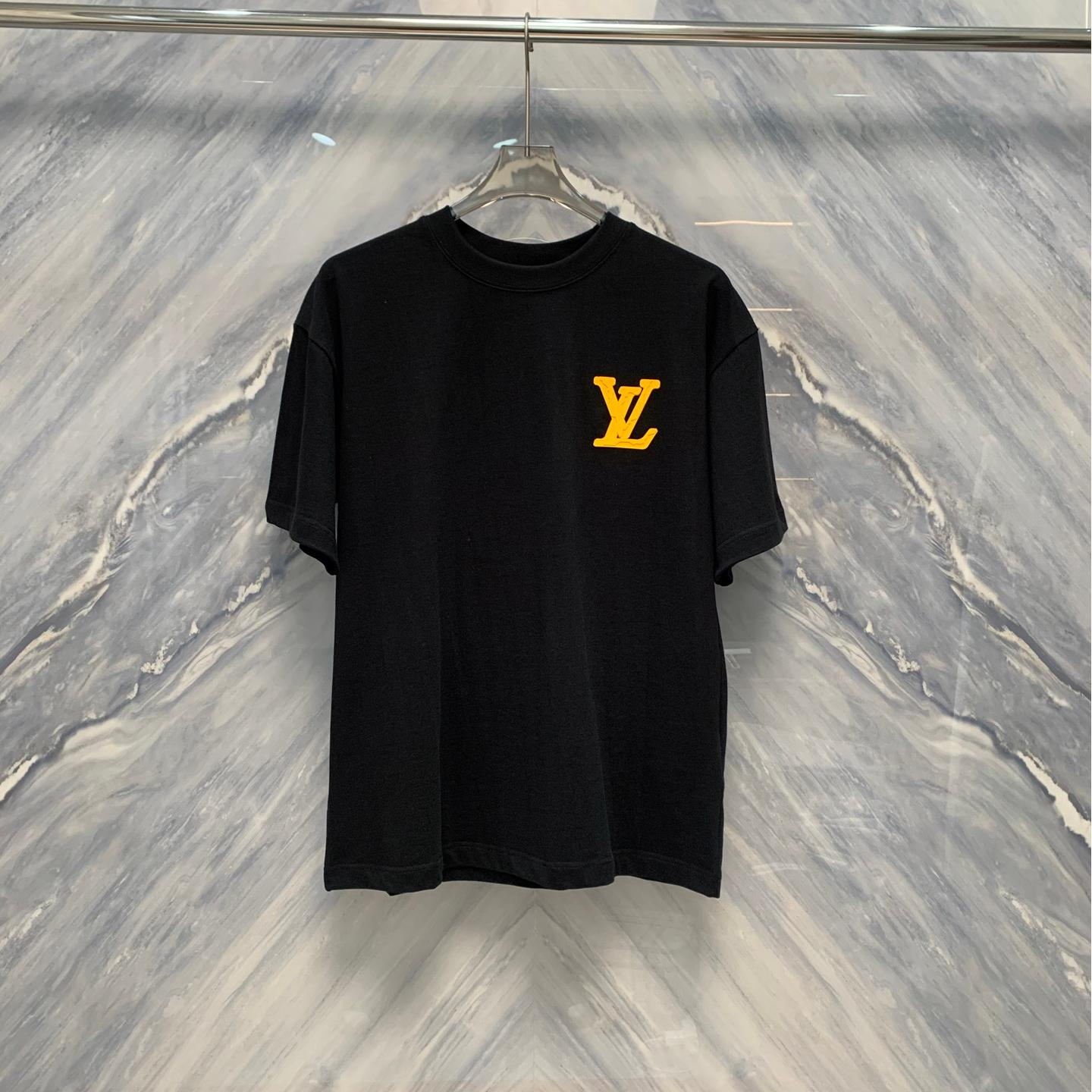 New classic embroidery t-shirt New classic embroidery t-shirt