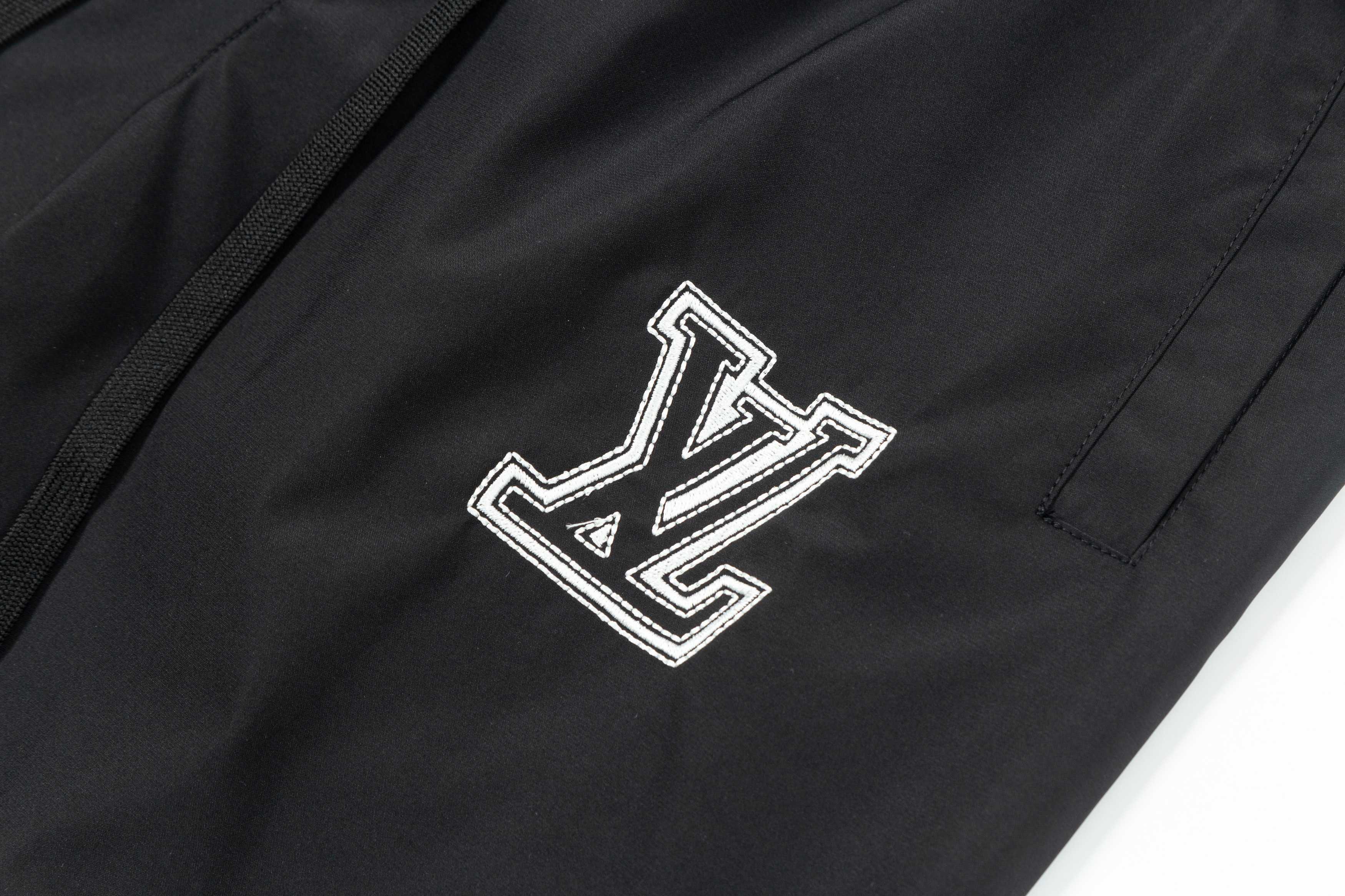 New embroidered beach shorts New embroidered beach shorts