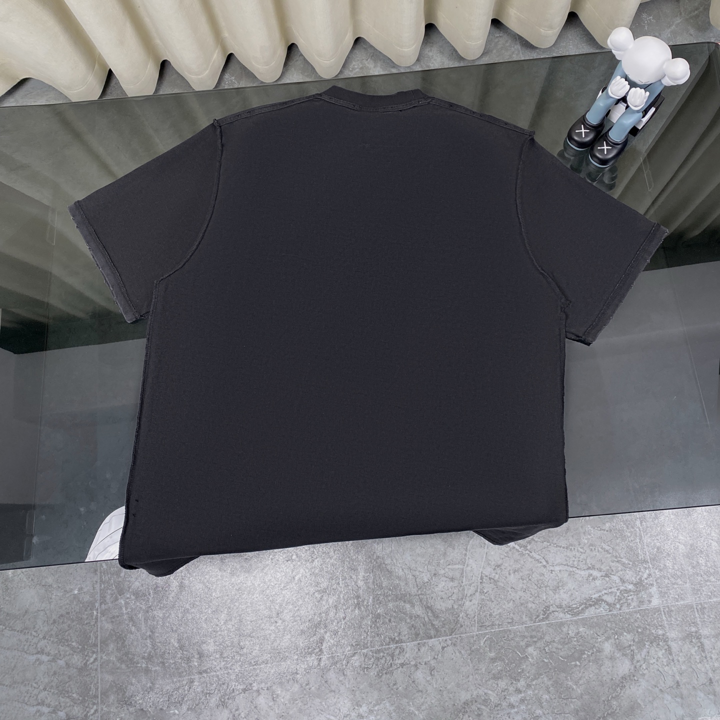 New style of old patch embroidery t-shirt New style of old patch embroidery t-shirt