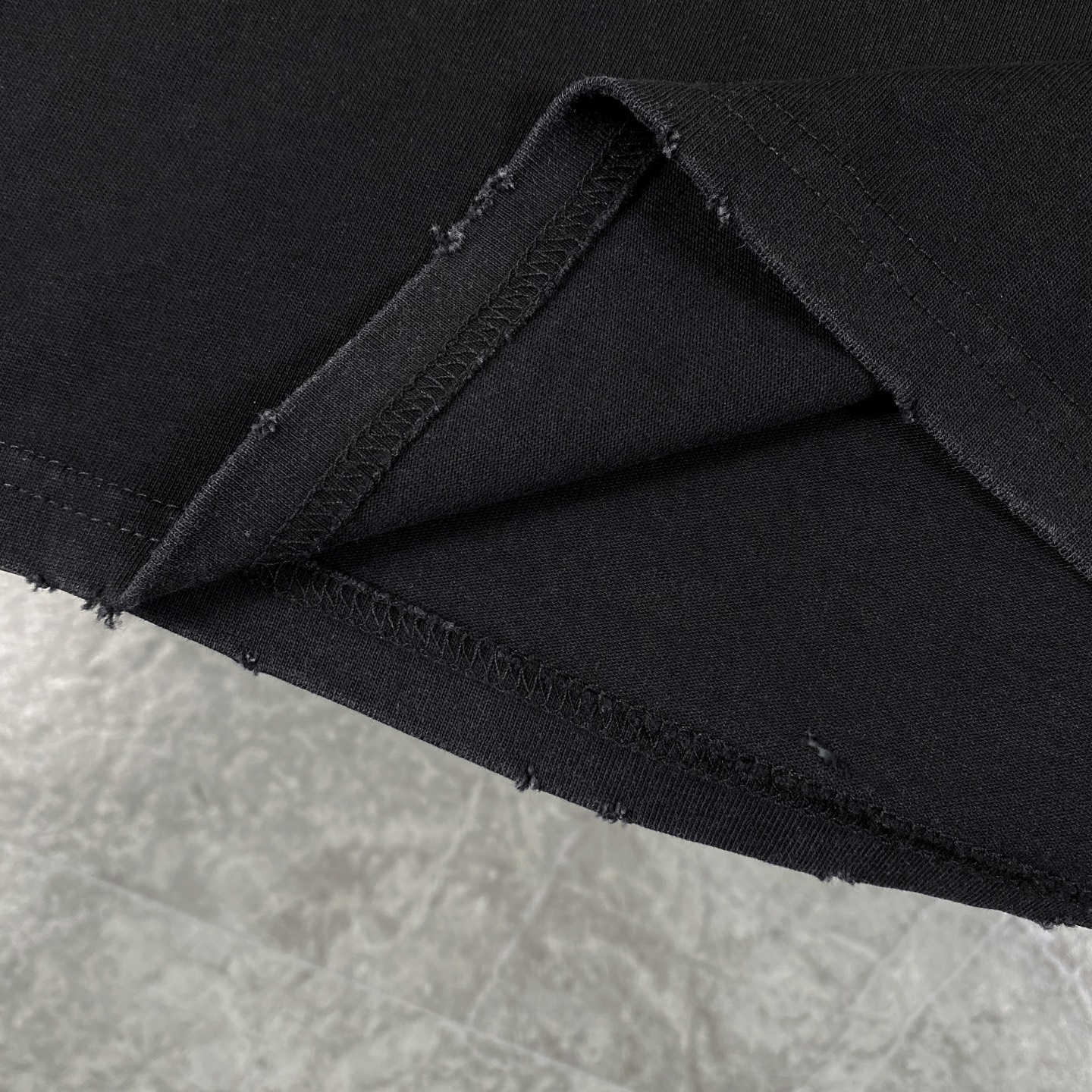 New style of old patch embroidery t-shirt New style of old patch embroidery t-shirt