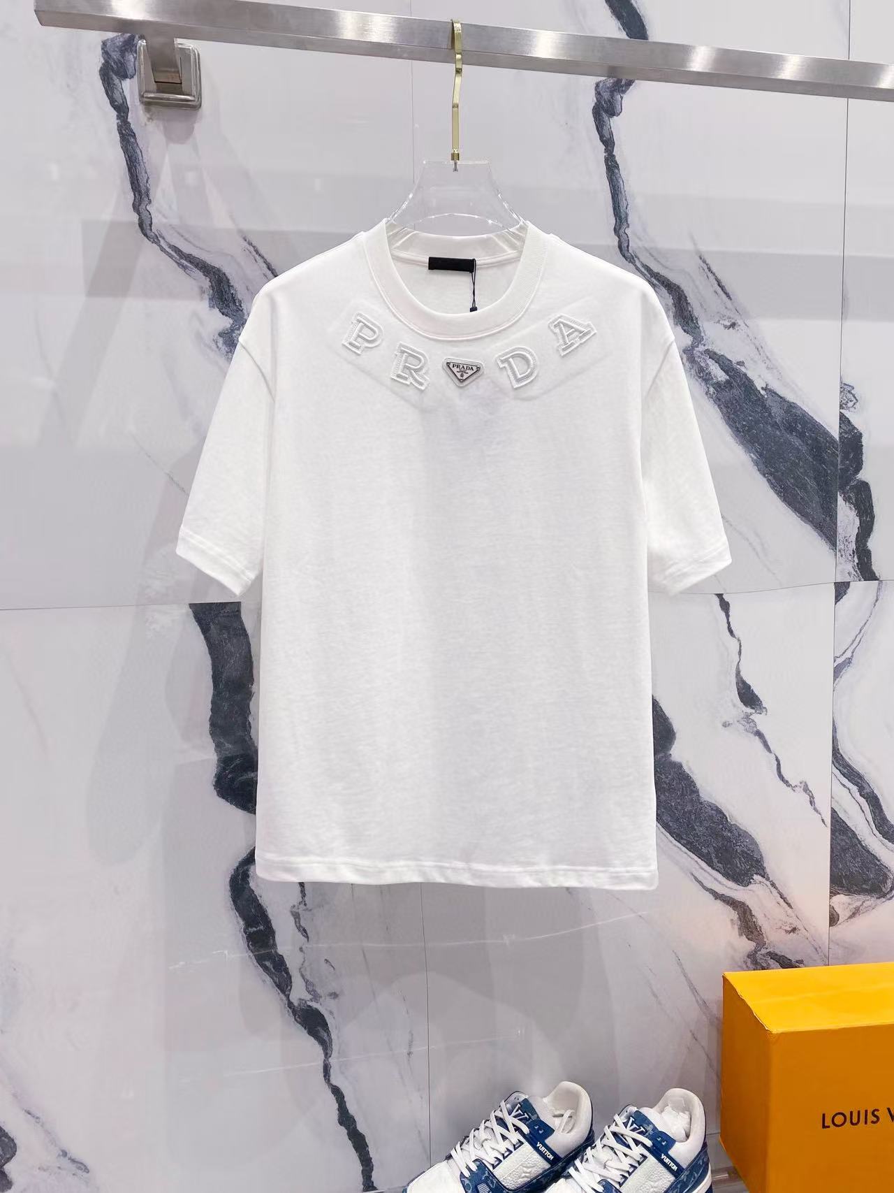 High quality craftsmanship metal logo t-shirt High quality craftsmanship metal logo t-shirt