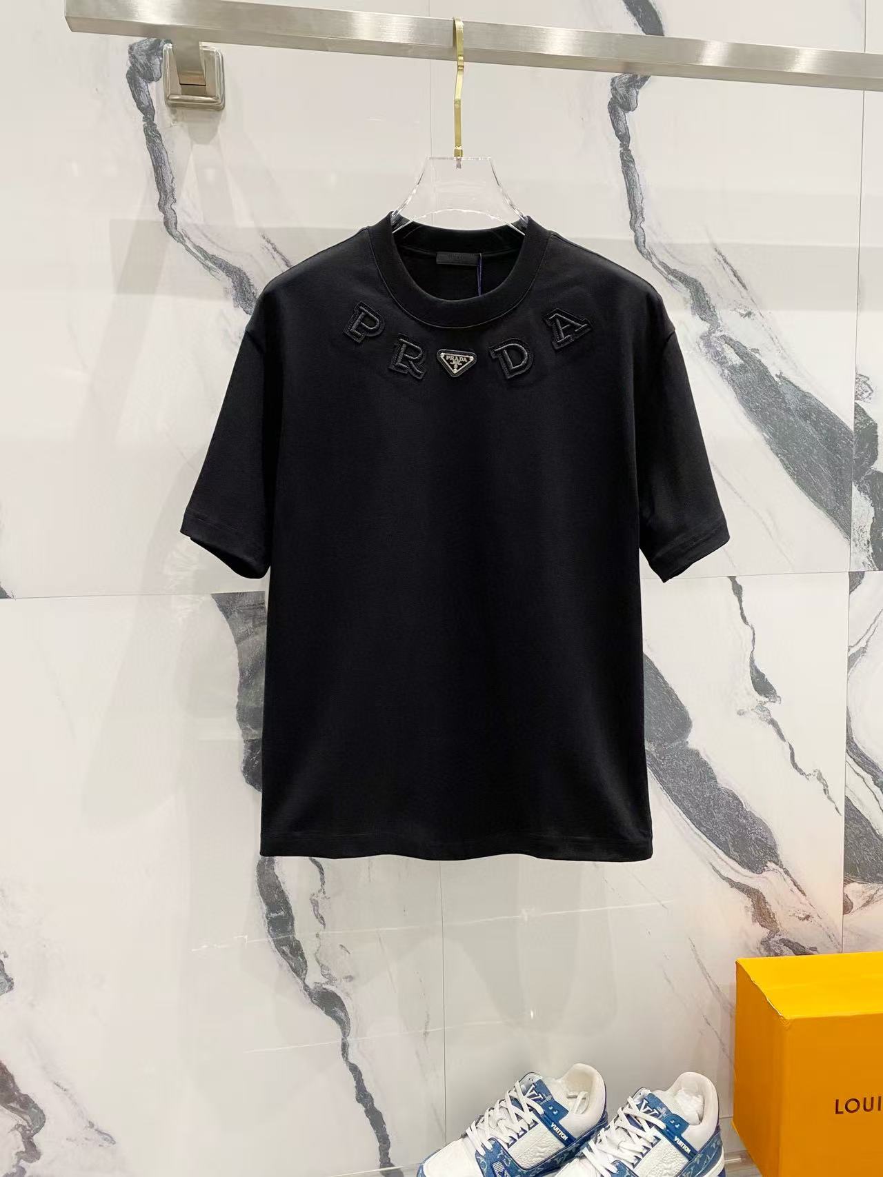 High quality craftsmanship metal logo t-shirt High quality craftsmanship metal logo t-shirt