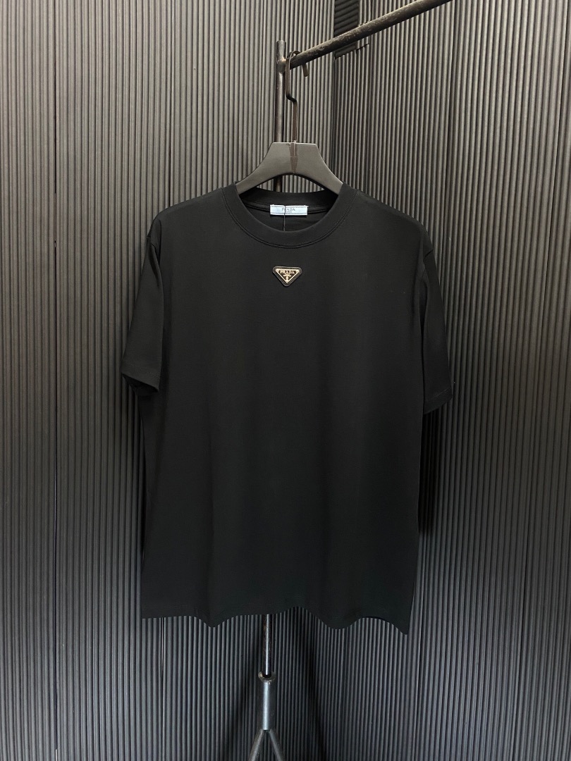 Casual simple style t-shirt Casual simple style t-shirt