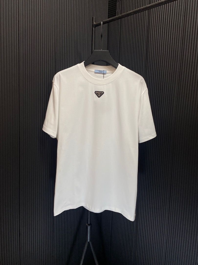 Casual simple style t-shirt Casual simple style t-shirt