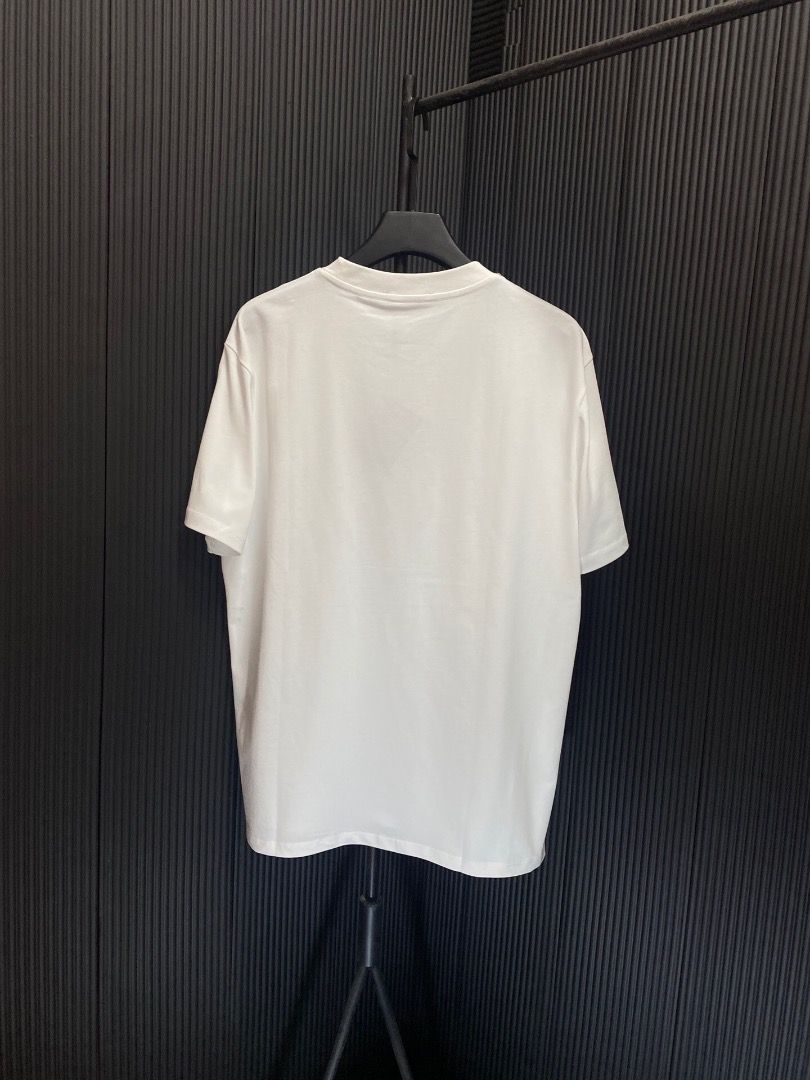 Casual simple style t-shirt Casual simple style t-shirt