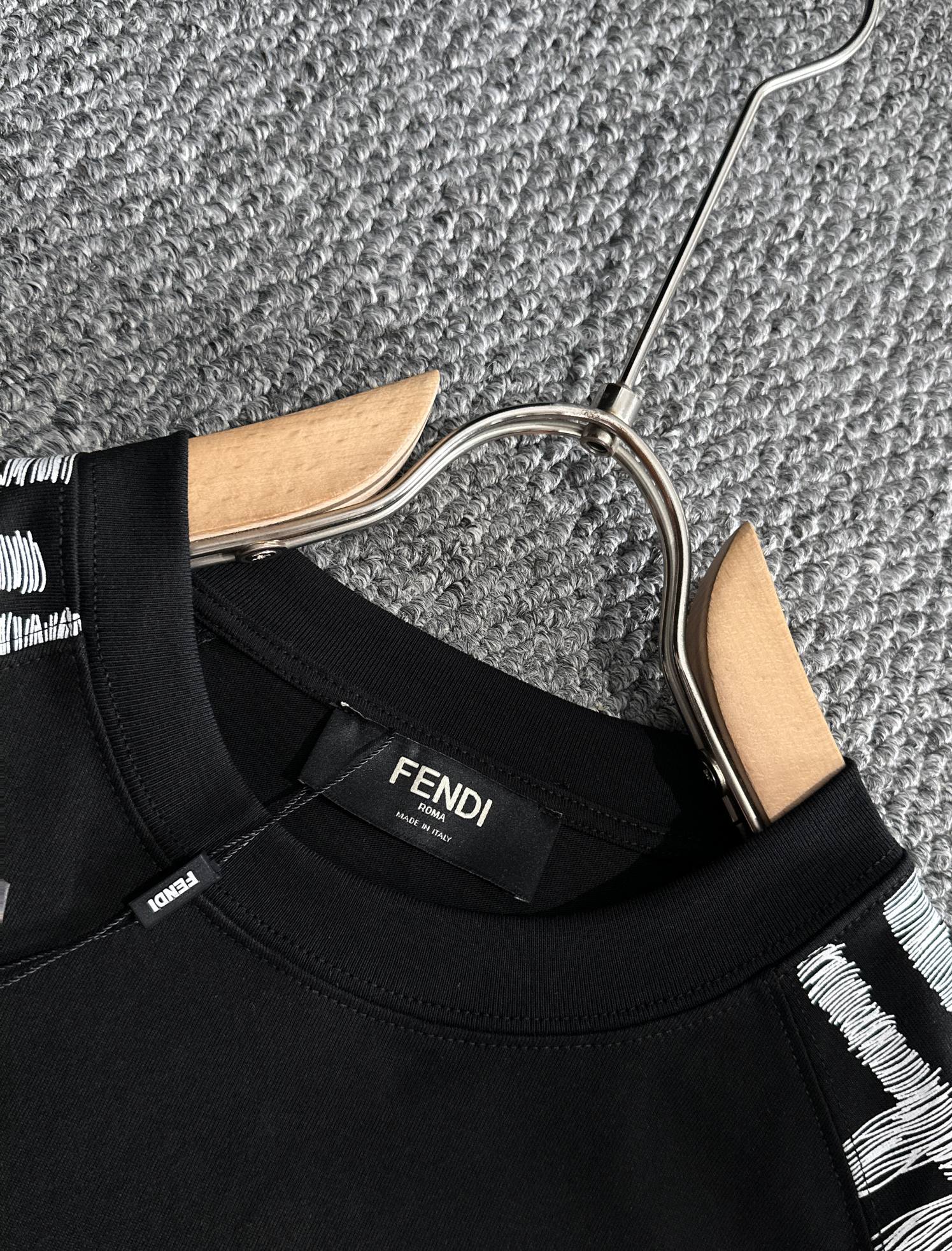 Fashion embroidery t-shirt Fashion embroidery t-shirt