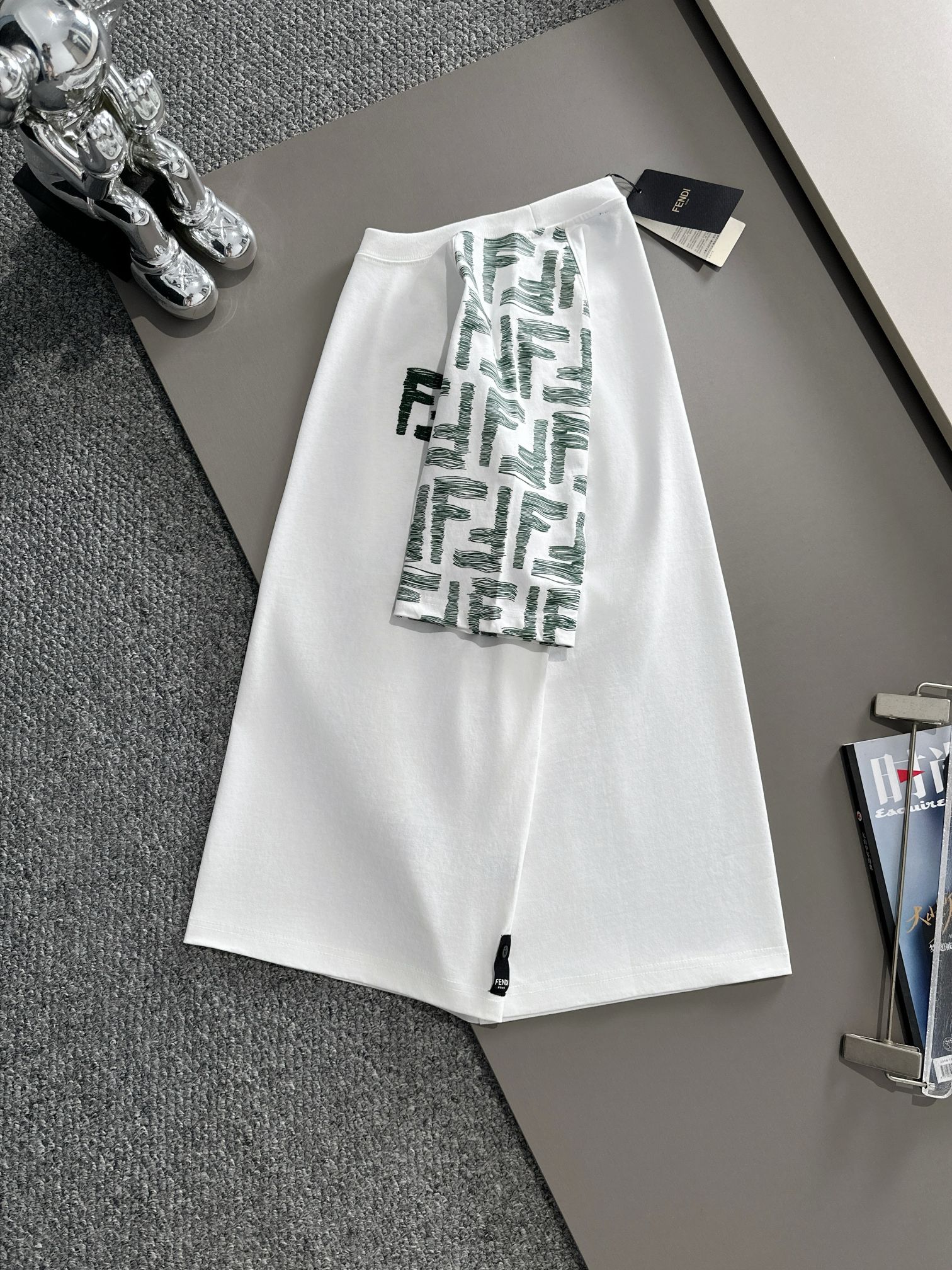 Fashion embroidery t-shirt Fashion embroidery t-shirt
