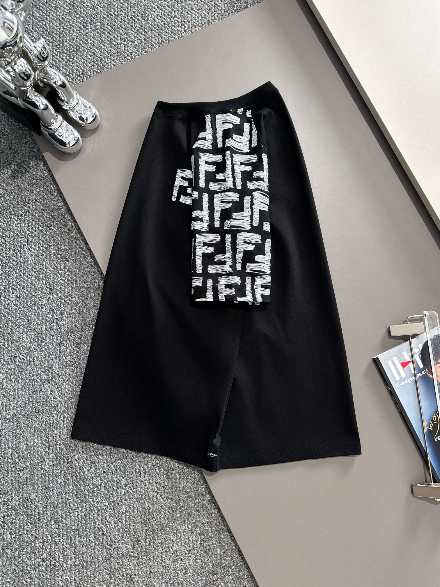 Fashion embroidery t-shirt Fashion embroidery t-shirt