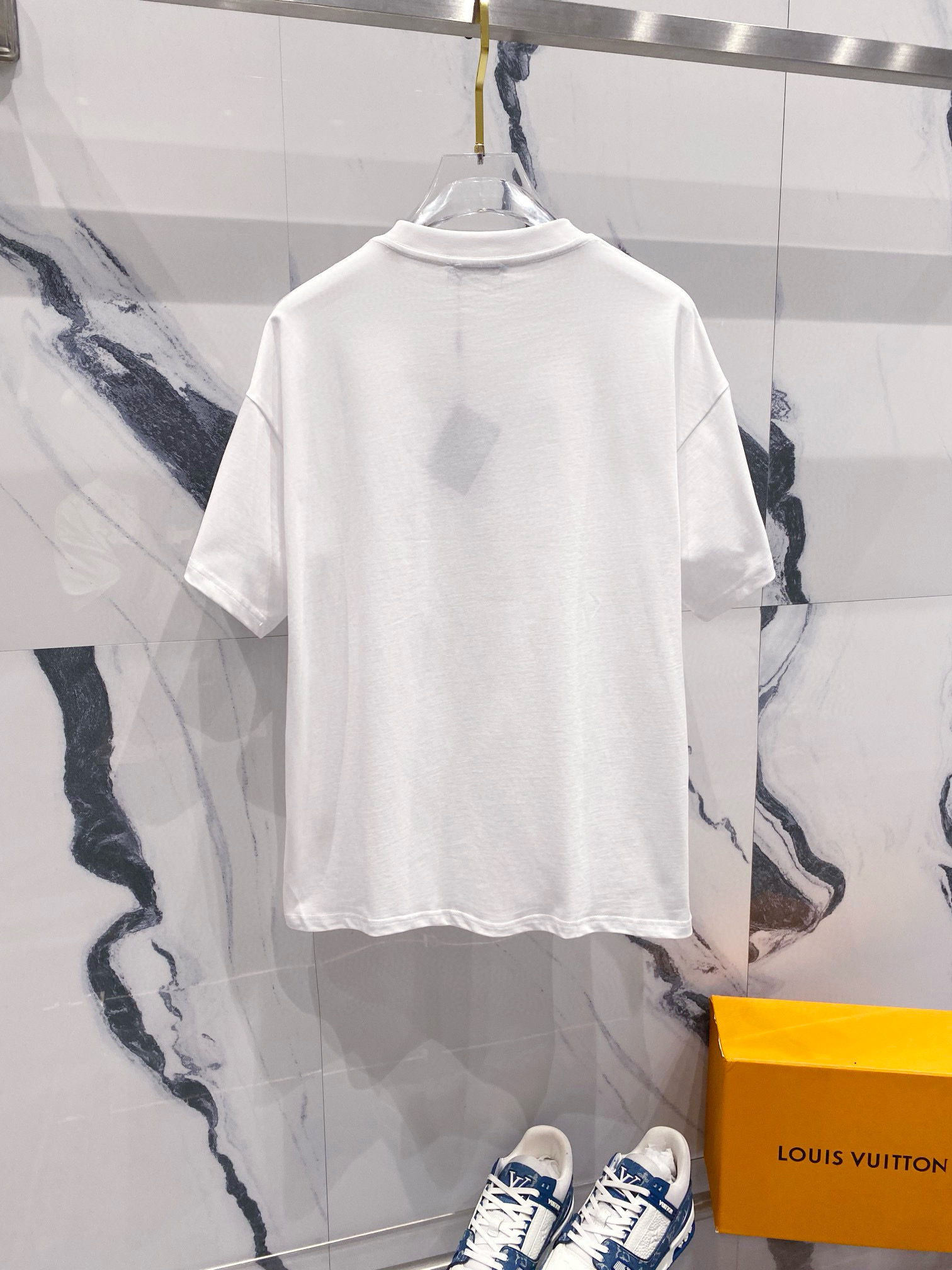 Metal logo carry pocket t-shirt Metal logo carry pocket t-shirt